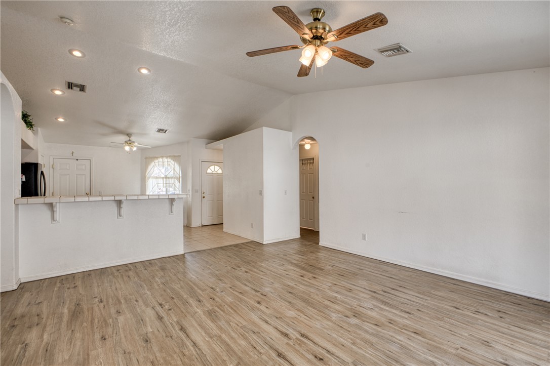 2191 Sierra Santiago