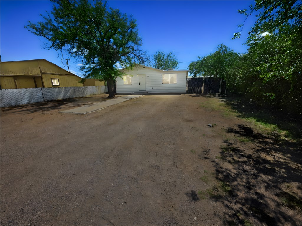 3640 E Shaeffer Avenue