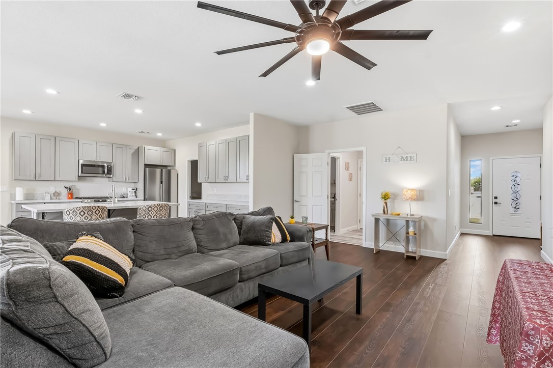 6093 S Lago Grande Drive