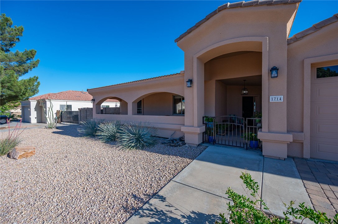 1714 E Scarlet Plume Street