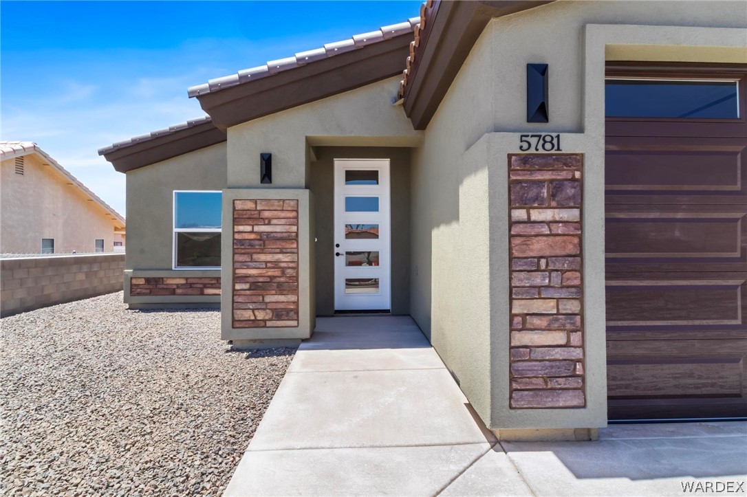 5781 S Sunrise Drive