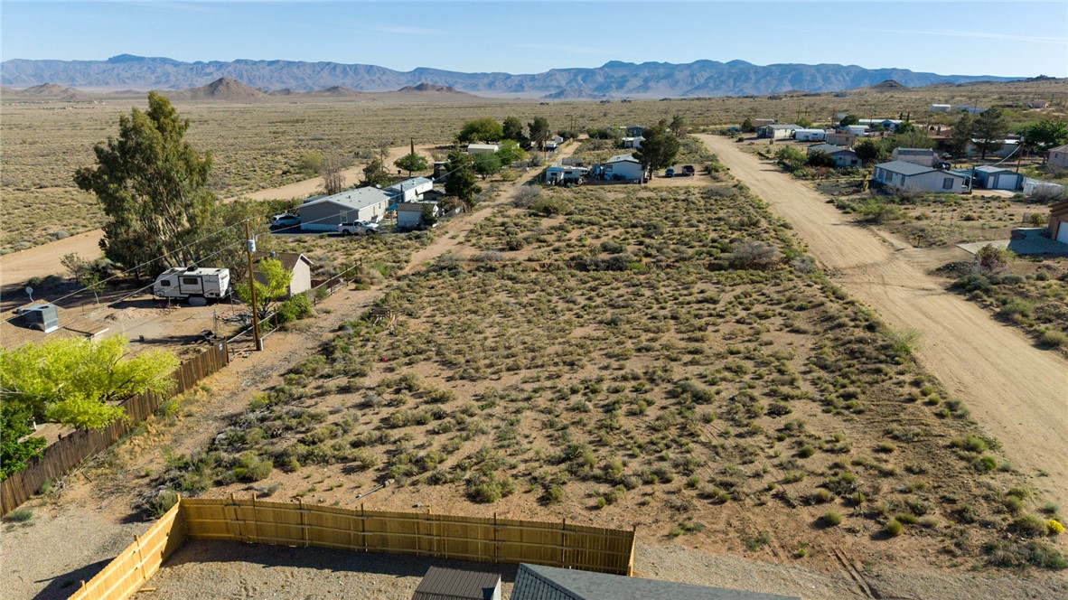 9421 N Cowbelle Avenue