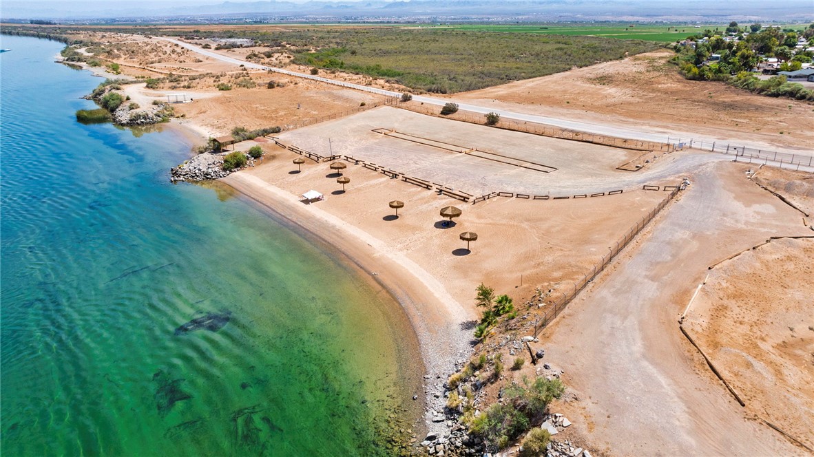 8707 S Sycamore Street