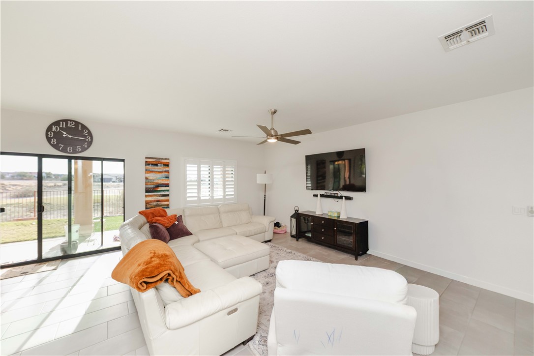 6250 S Vista Laguna Drive