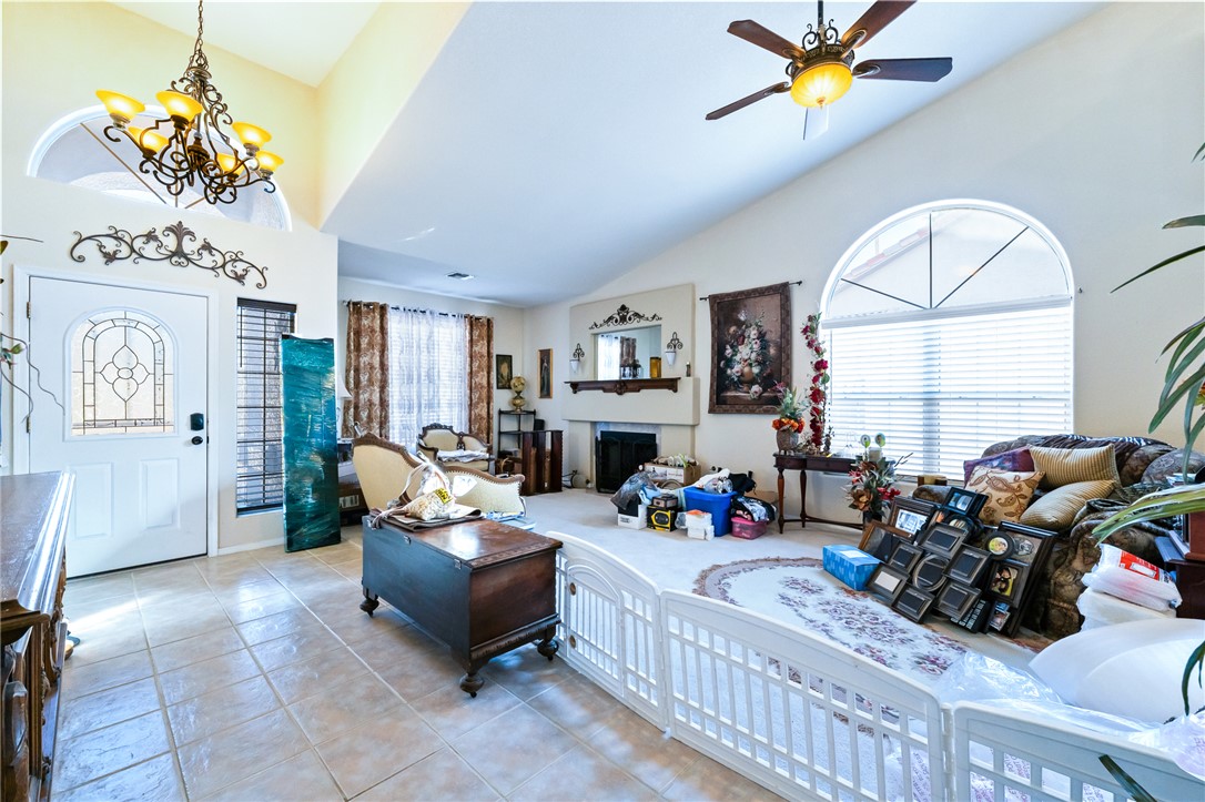 1896 E Shasta Lake Drive