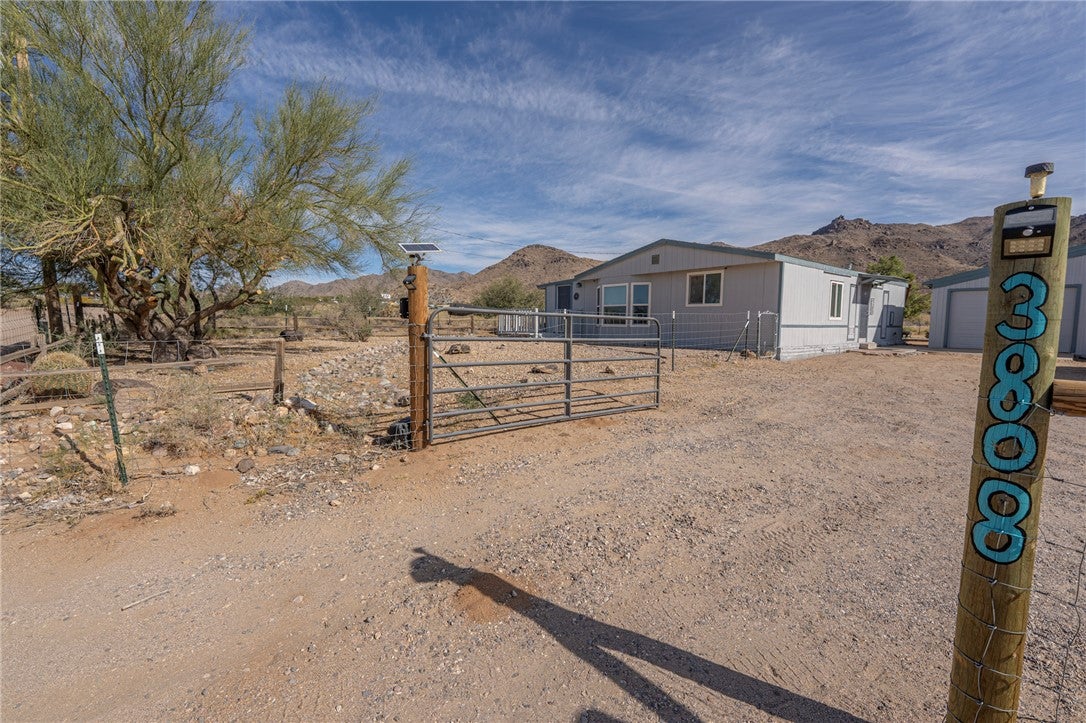 3808 N Bryce Road