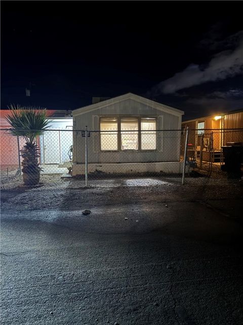 561 Harbor Drive Bullhead City AZ 86442