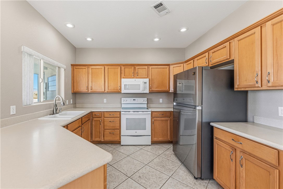 7297 E Stoneaxe Drive