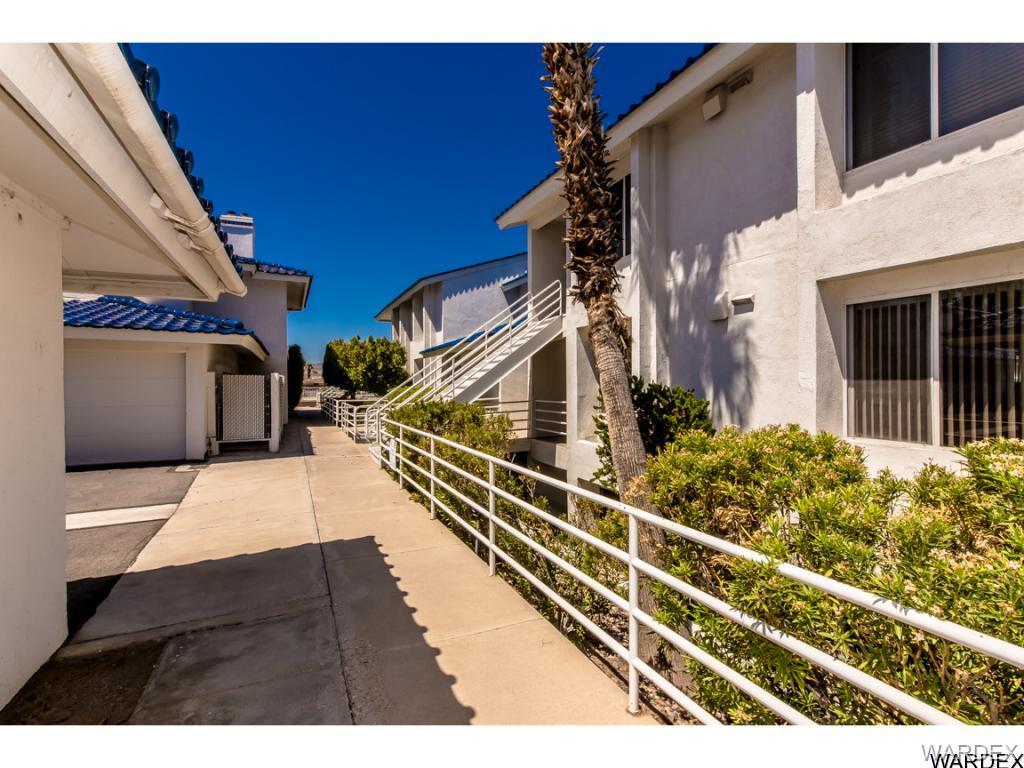 1800 Clubhouse Dr A-8