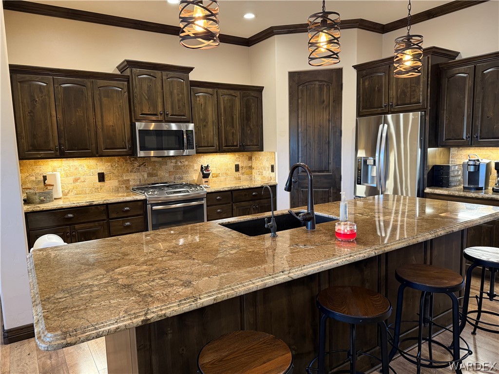 1843 E Blue Flame Street