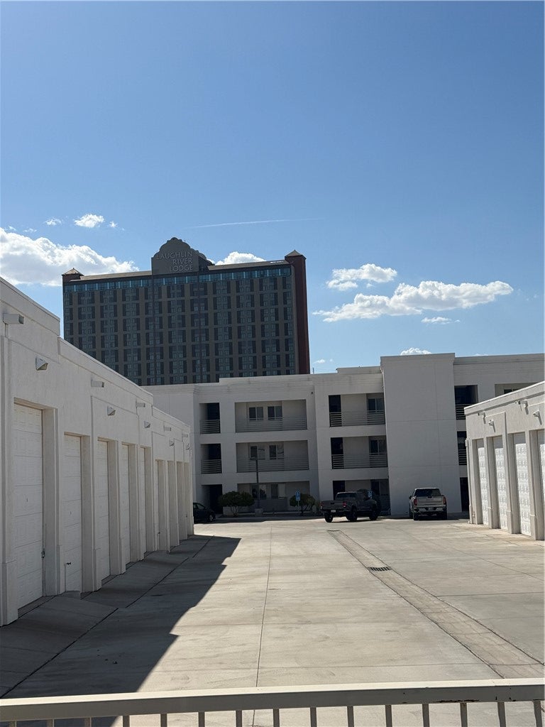 211 Moser Ave Avenue 103