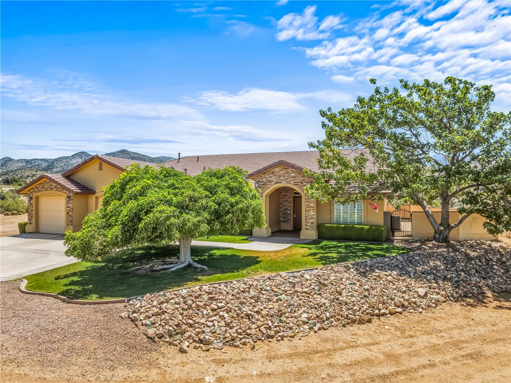4182 E Hualapai Mountain Road