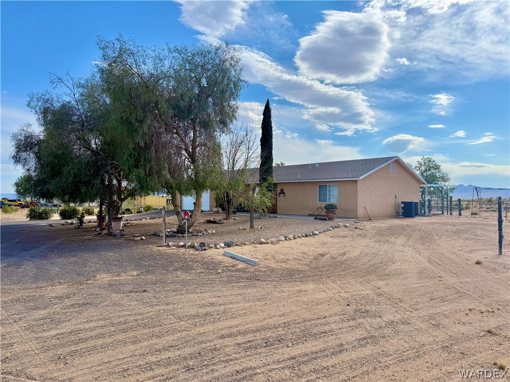 593 S Hassayampa Road