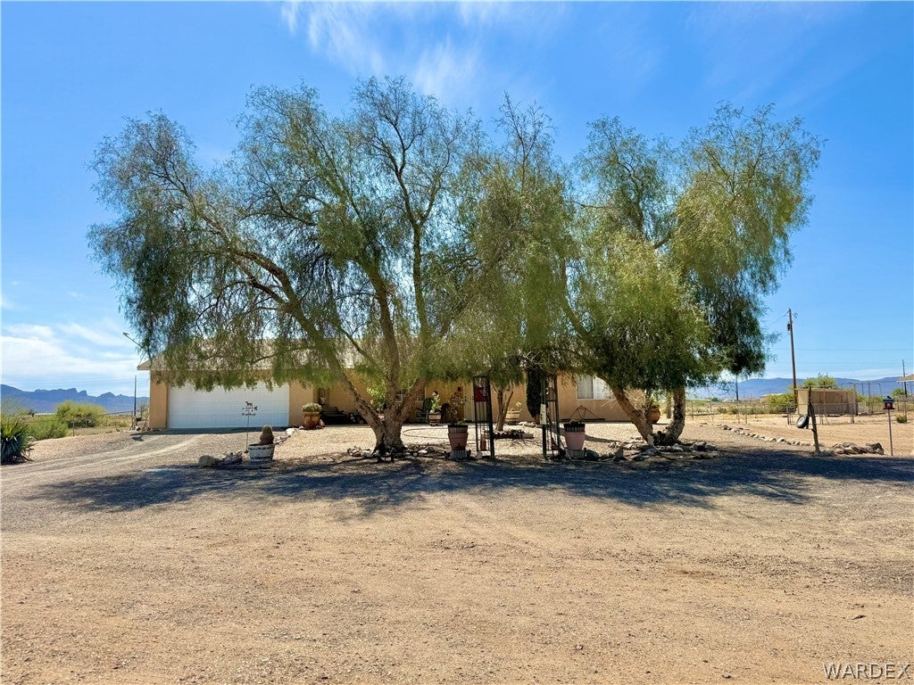 593 S Hassayampa Road