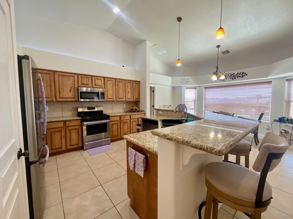 5437 S Primavera Drive