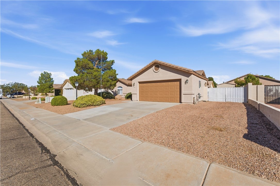 4962 N Oregon Trail Lane