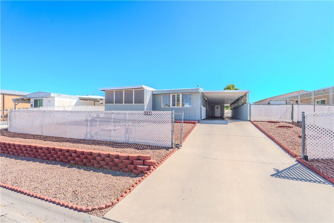 942 Glen Drive