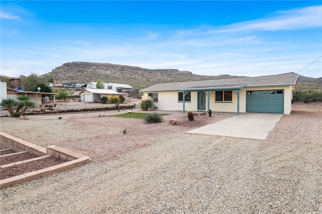 3595 N Harvard Street