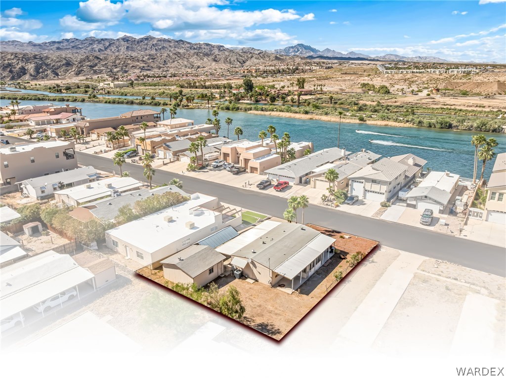 932 Riverfront Drive