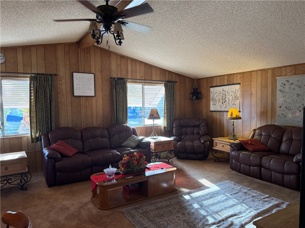 1368 Lincoln Lane