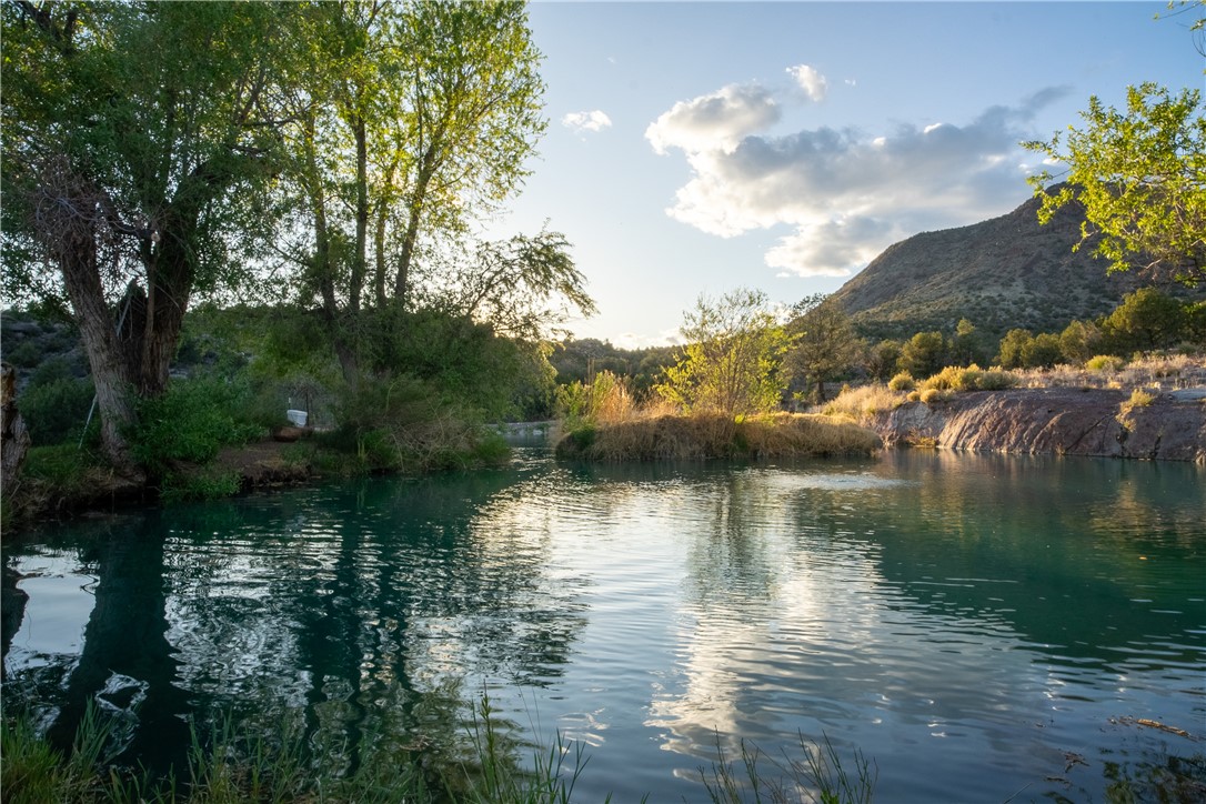 18723 E Knight Creek Road