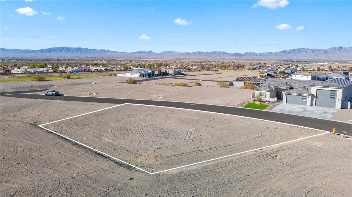 2424 E Calle Sevilla