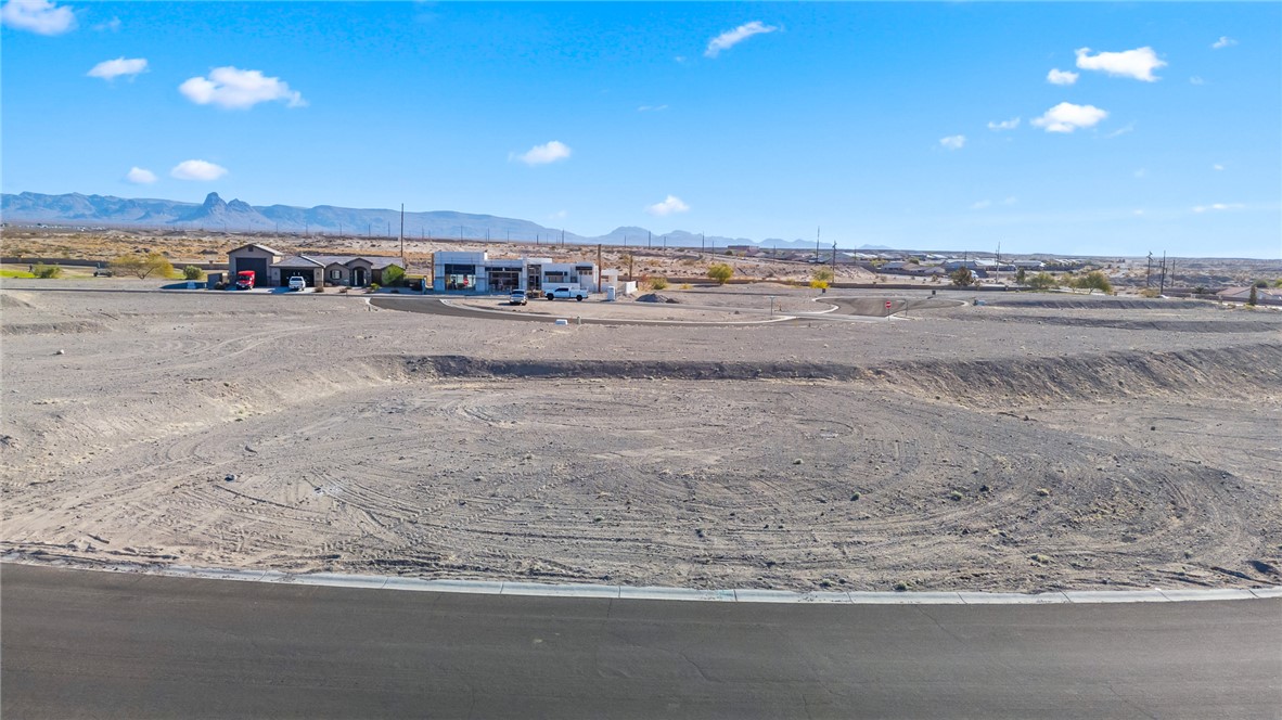 2424 E Calle Sevilla