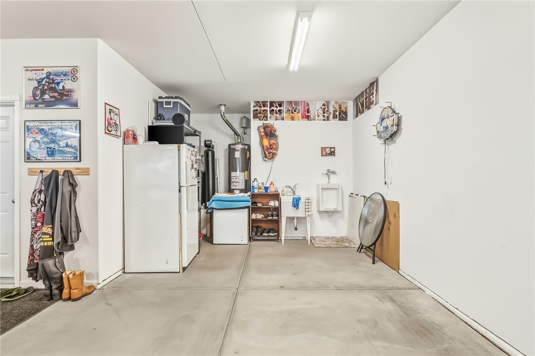 5801 S Desert Lakes Drive