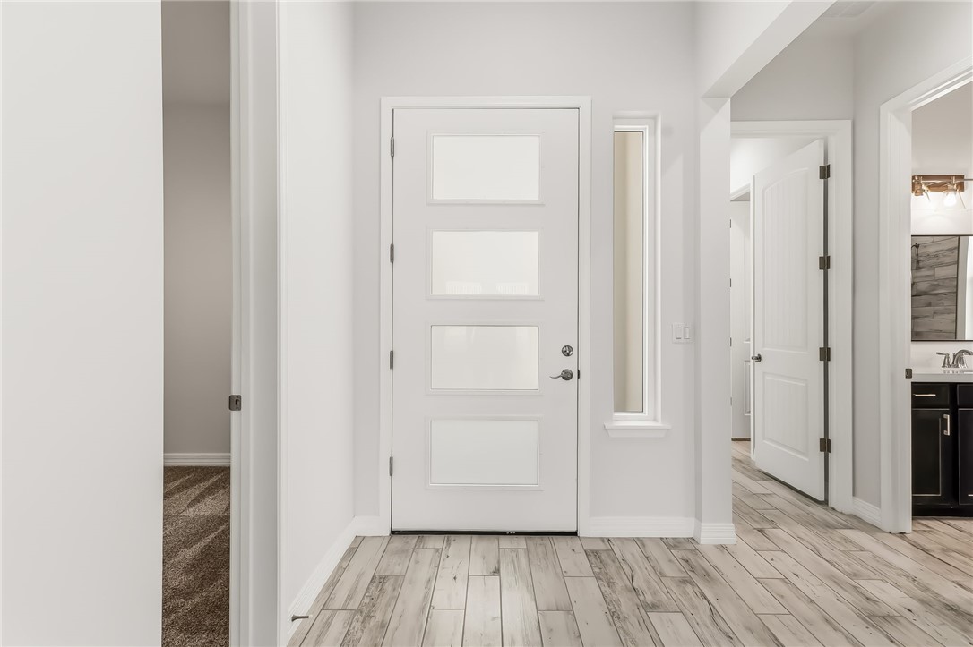 2027 E Lago Grande Court