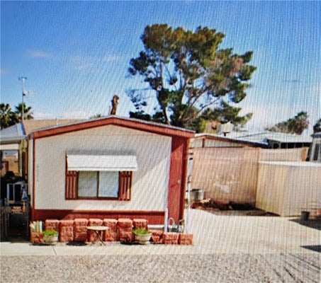 8026 S GREEN VALLEY RD, MOHAVE VALLEY, AZ 86440 - Image a9fa5aa1fc08c695df85903e08f1ca18/611925799