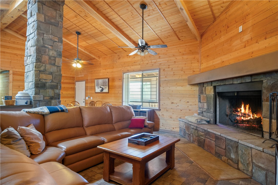 4895 N Gray Fox Lane