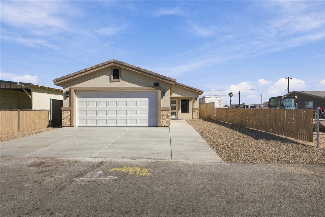 2116 Del Rey Drive