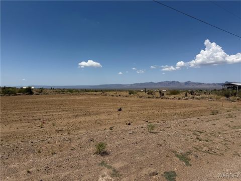 2.85 Ac Shipp Drive Golden Valley AZ 86413
