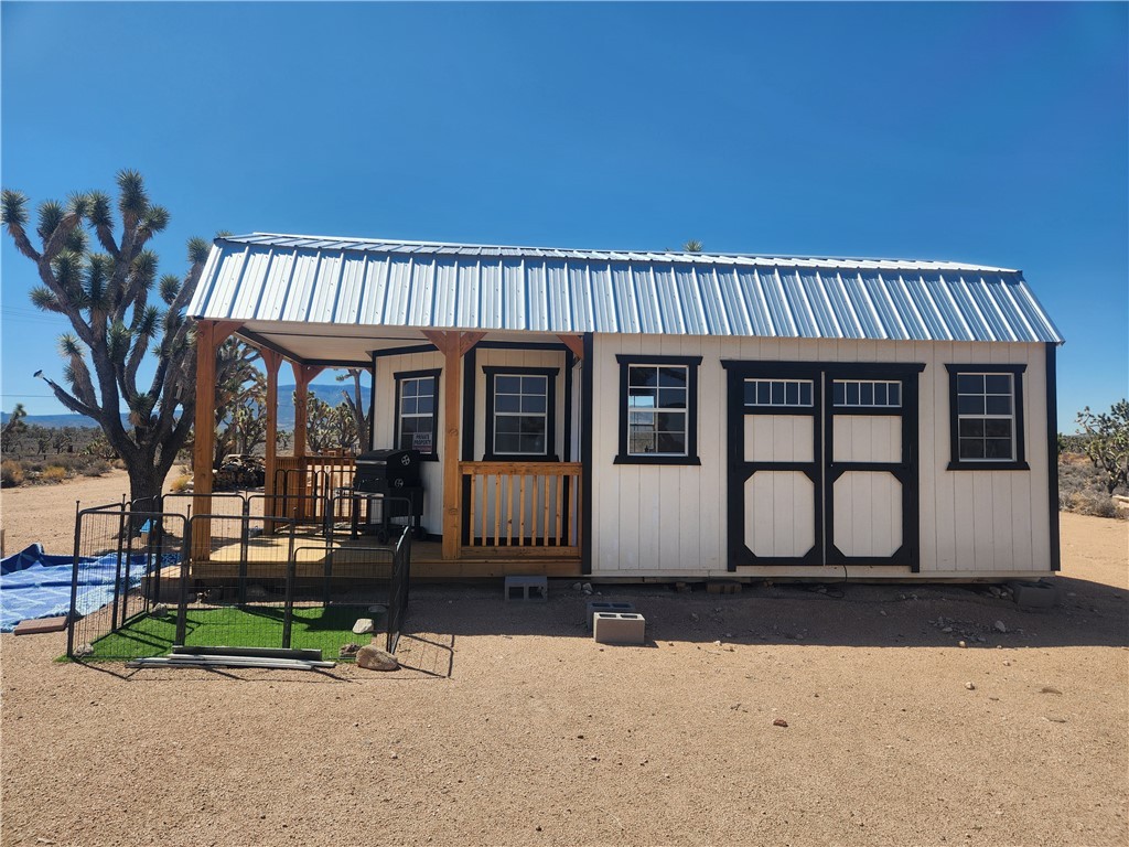 27195,27211 N Sandy Point Drive