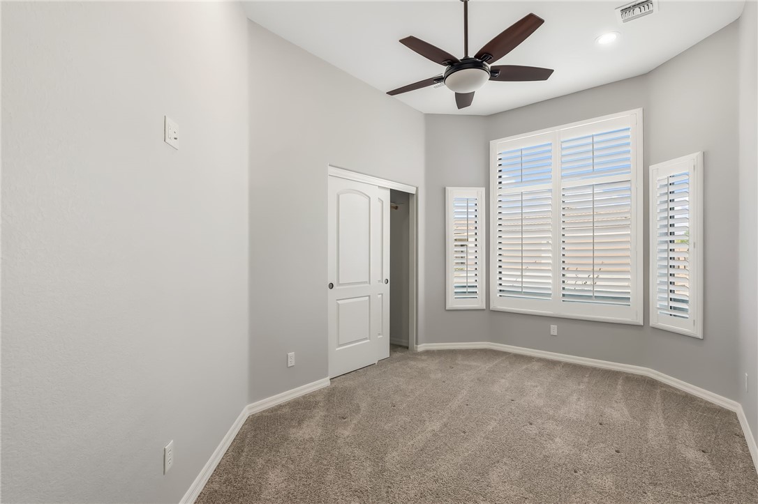 6099 S Comstock Avenue