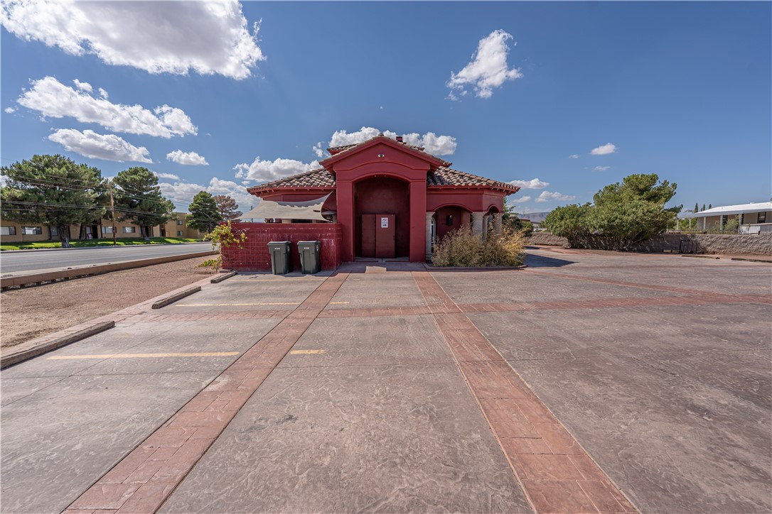 3015 Hualapai Mountain Road