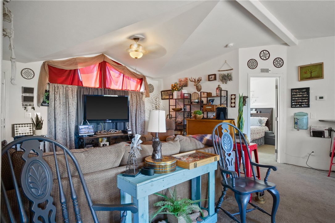 2404 S Knight Creek Road