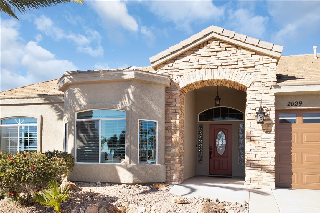 2029 E Desert Greens Drive