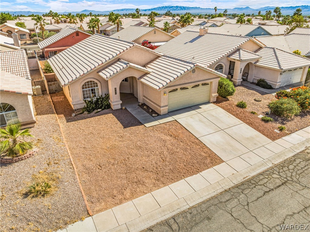 1922 E Leisure Lane