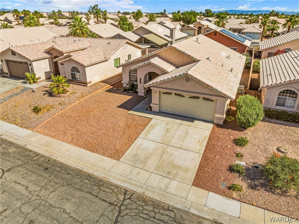 1922 E Leisure Lane