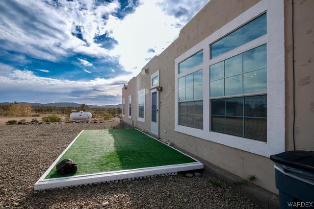 27165 N Sandy Point Drive