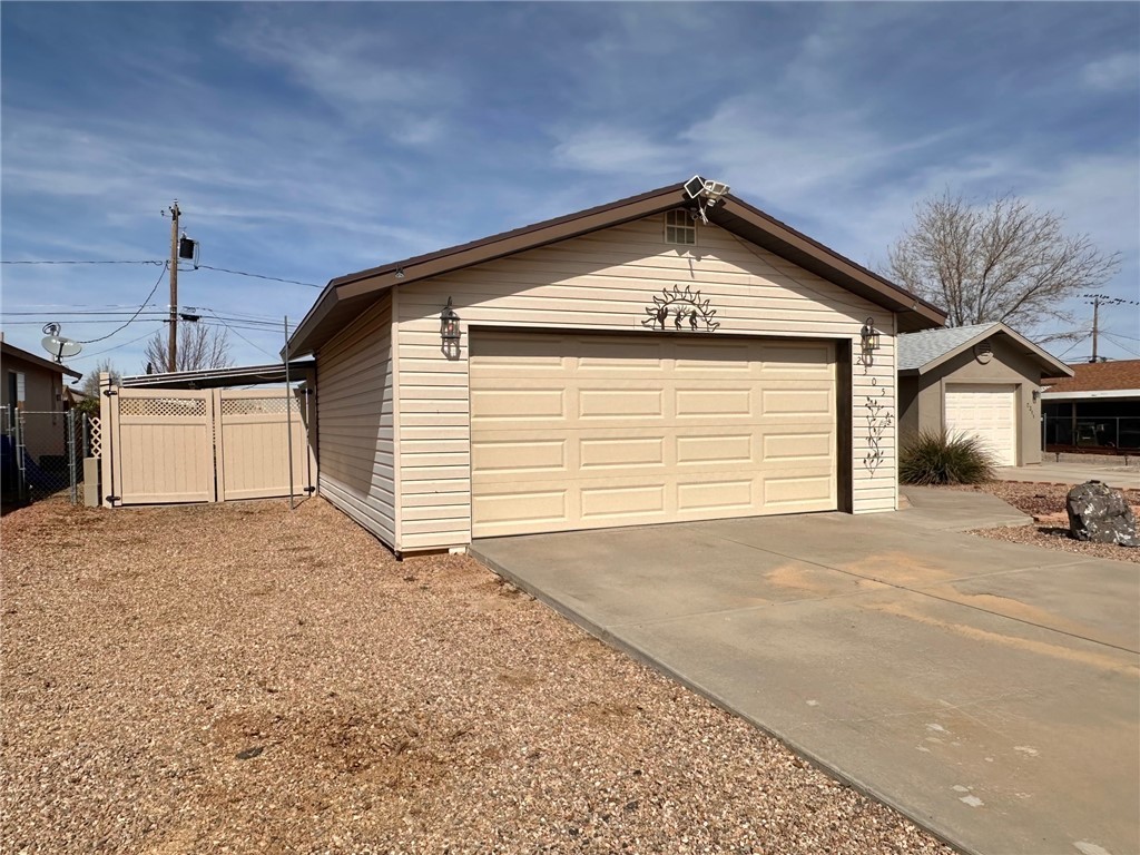 2305 E Carver Avenue