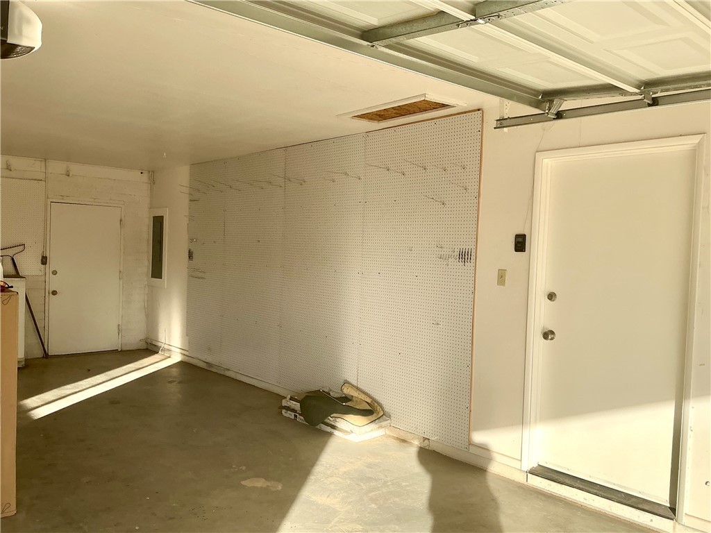 2001 Sunset Boulevard