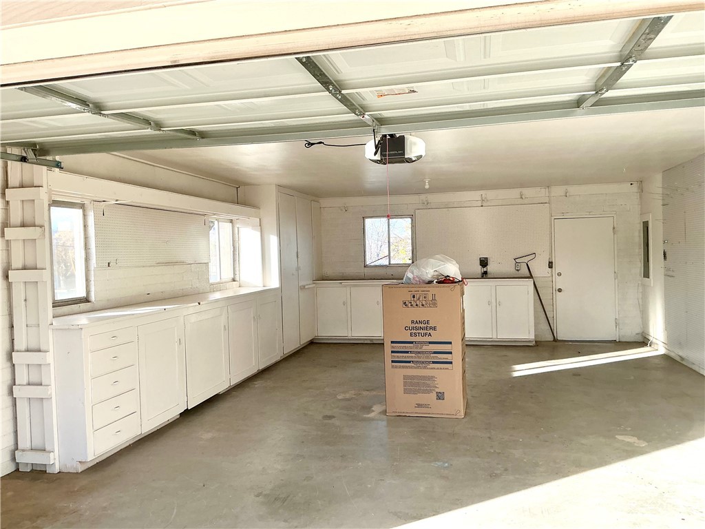 2001 Sunset Boulevard