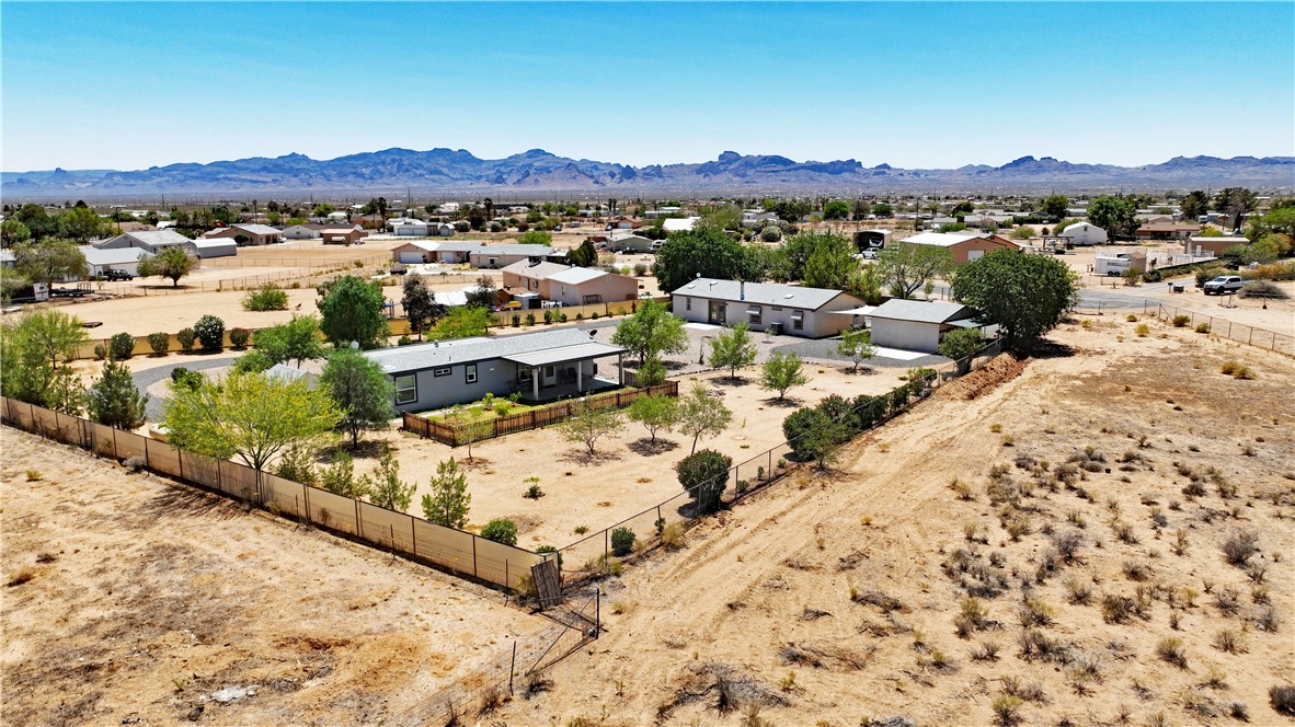 5622 W San Pedro Place