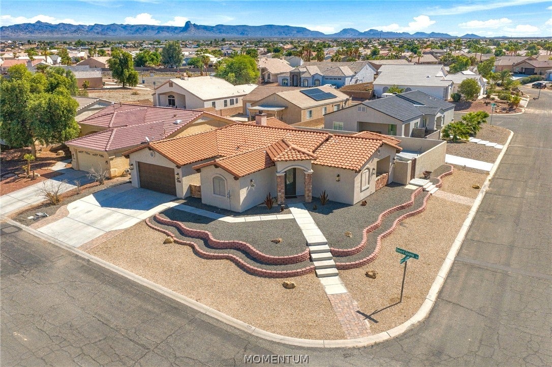 1932 E Desert Greens Lane