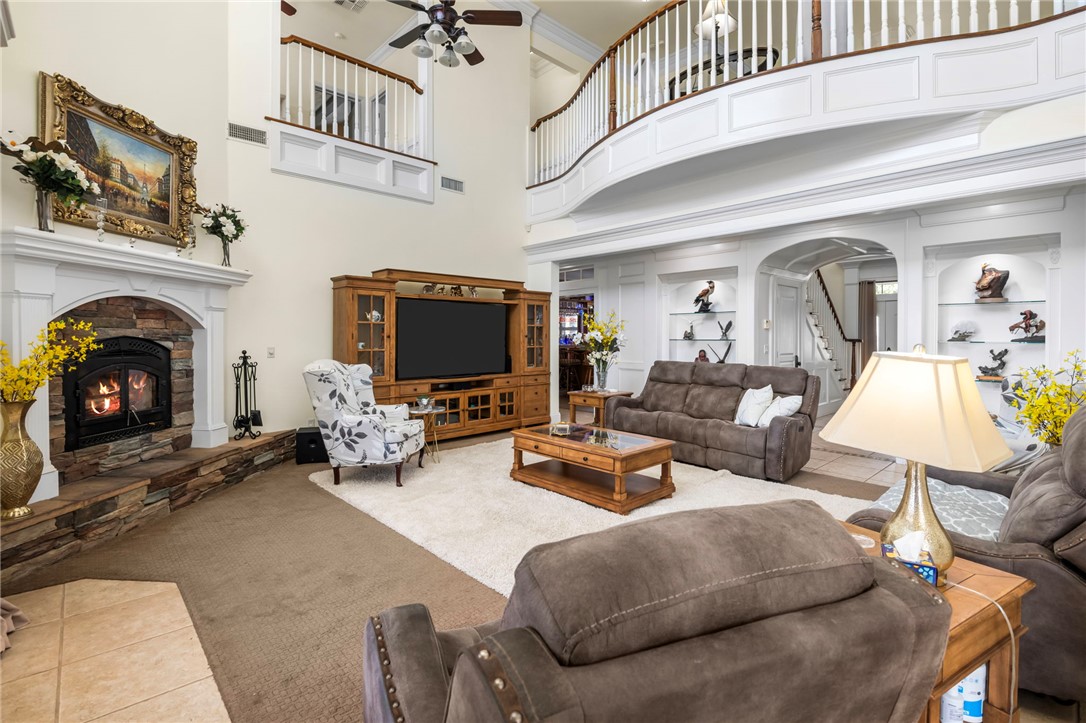 Kingman, Arizona, 86409, United States, 5 Bedrooms Bedrooms, ,5 BathroomsBathrooms,Residential,Active,1946324
