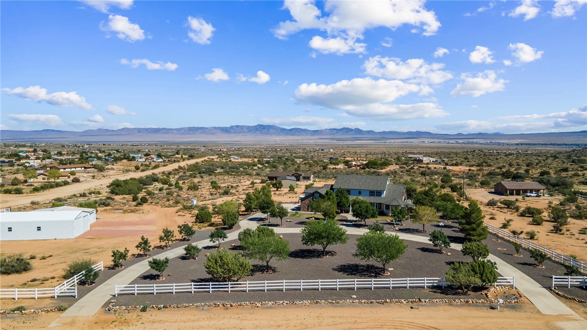 Kingman, Arizona, 86409, United States, 5 Bedrooms Bedrooms, ,5 BathroomsBathrooms,Residential,Active,1946324