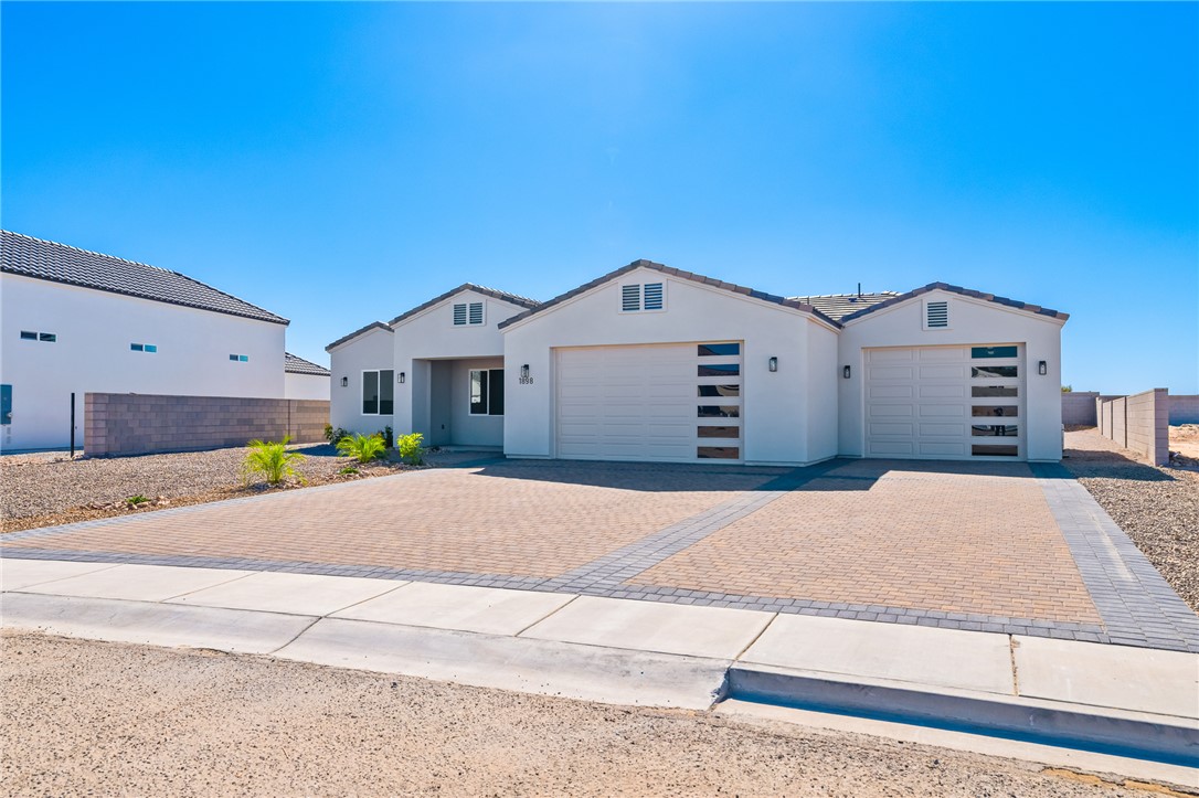 1898 E Via San Marino