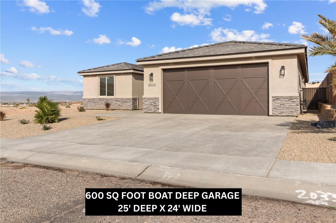 2033 Mesa Amarilla Place